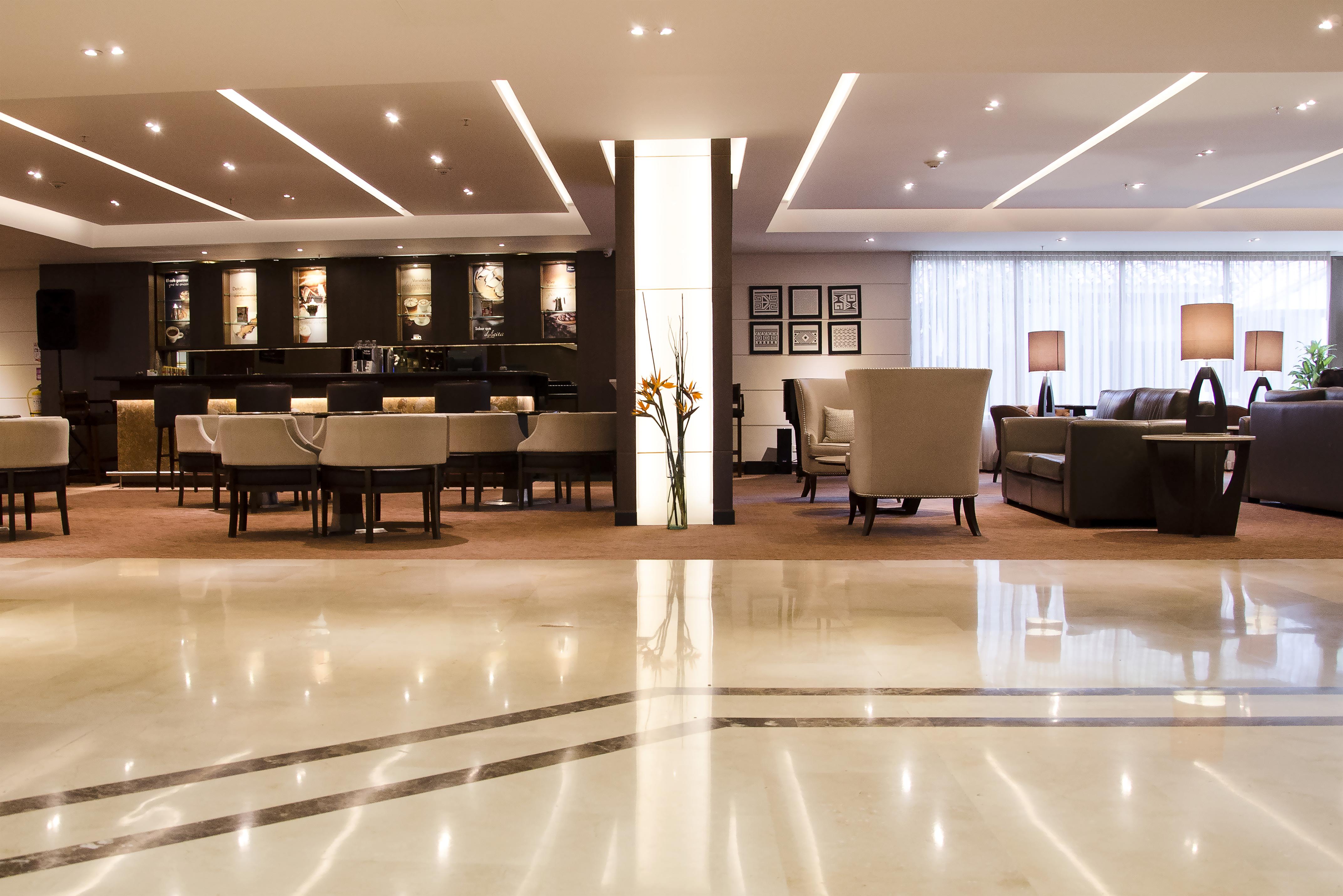 Hotel Dann Carlton בוגוטה מראה חיצוני תמונה The lobby of the hotel
