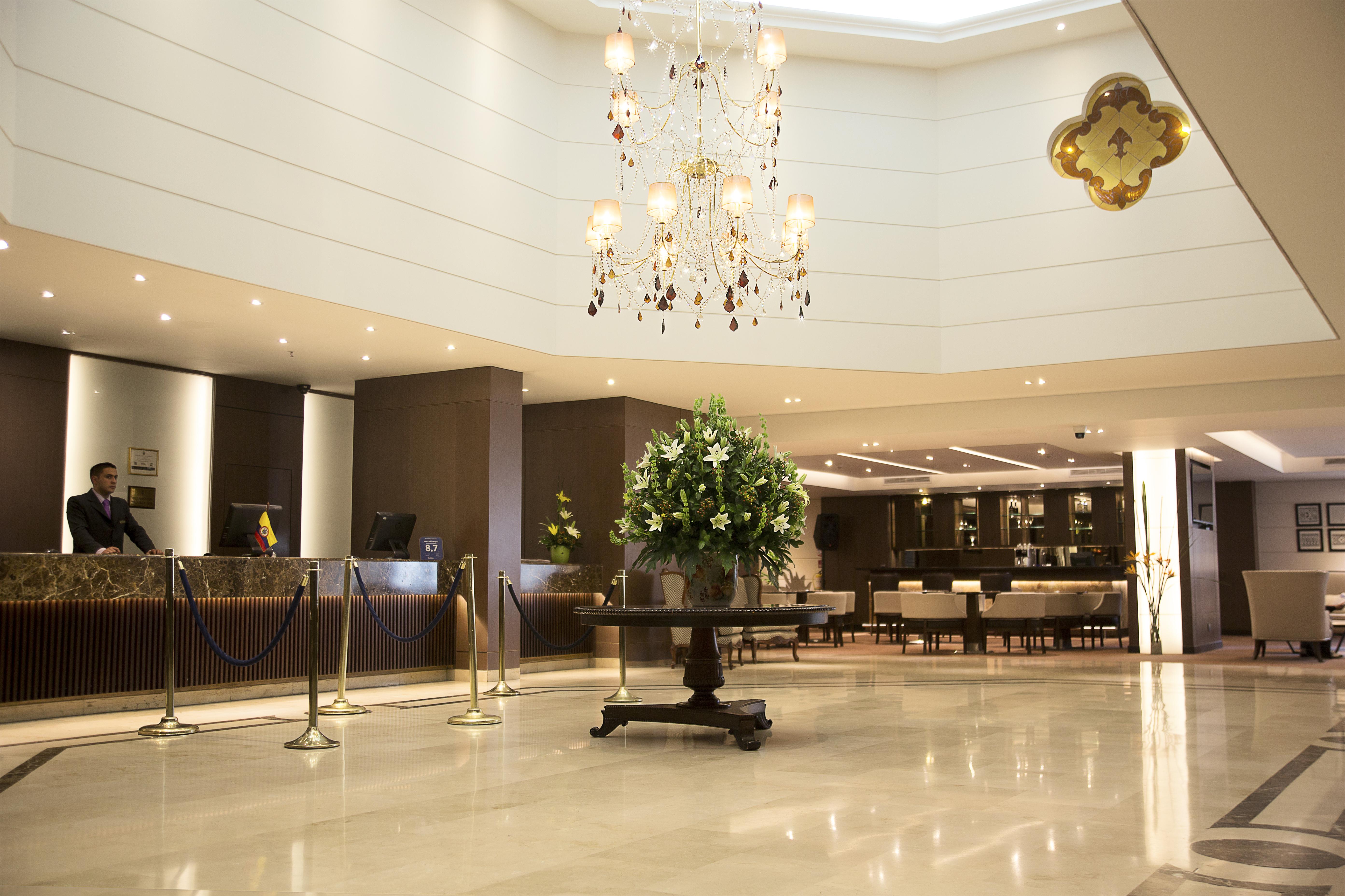 Hotel Dann Carlton בוגוטה מראה חיצוני תמונה The lobby of the hotel