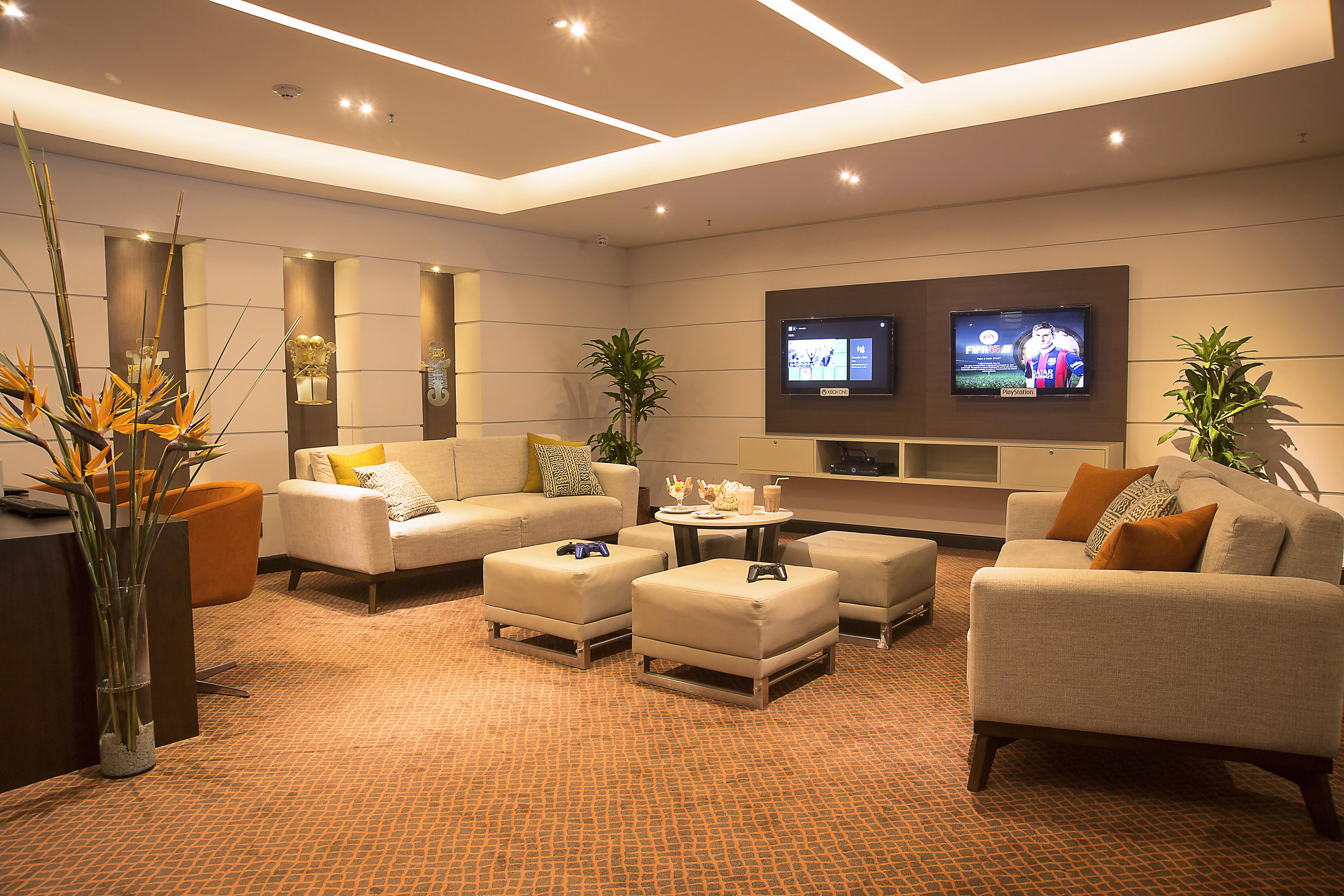 Hotel Dann Carlton בוגוטה מראה חיצוני תמונה The lounge at the airport