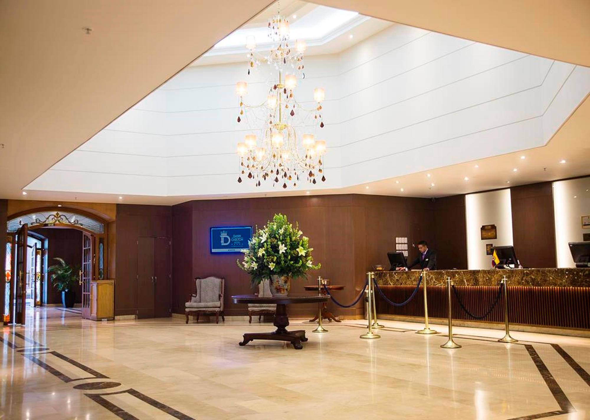 Hotel Dann Carlton בוגוטה מראה חיצוני תמונה The lobby of the hotel