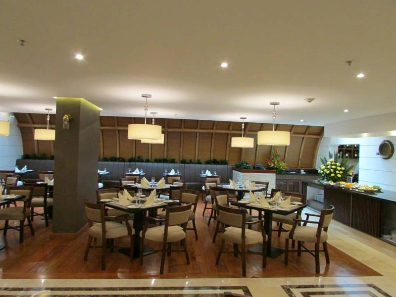 Hotel Dann Carlton בוגוטה מראה חיצוני תמונה The restaurant